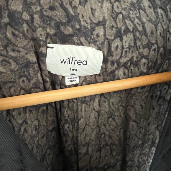 Ladies Aritzia Wilfred Black Quilted Blazer 2 - Picture 5 of 7